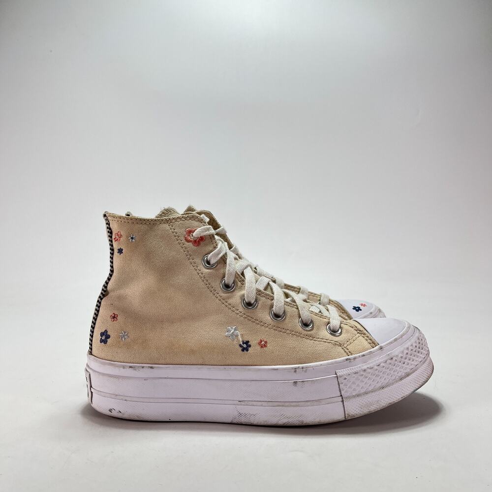 Converse Beige Chuck Taylor All Star Lift Platform Petals A14265C Women's 6.5